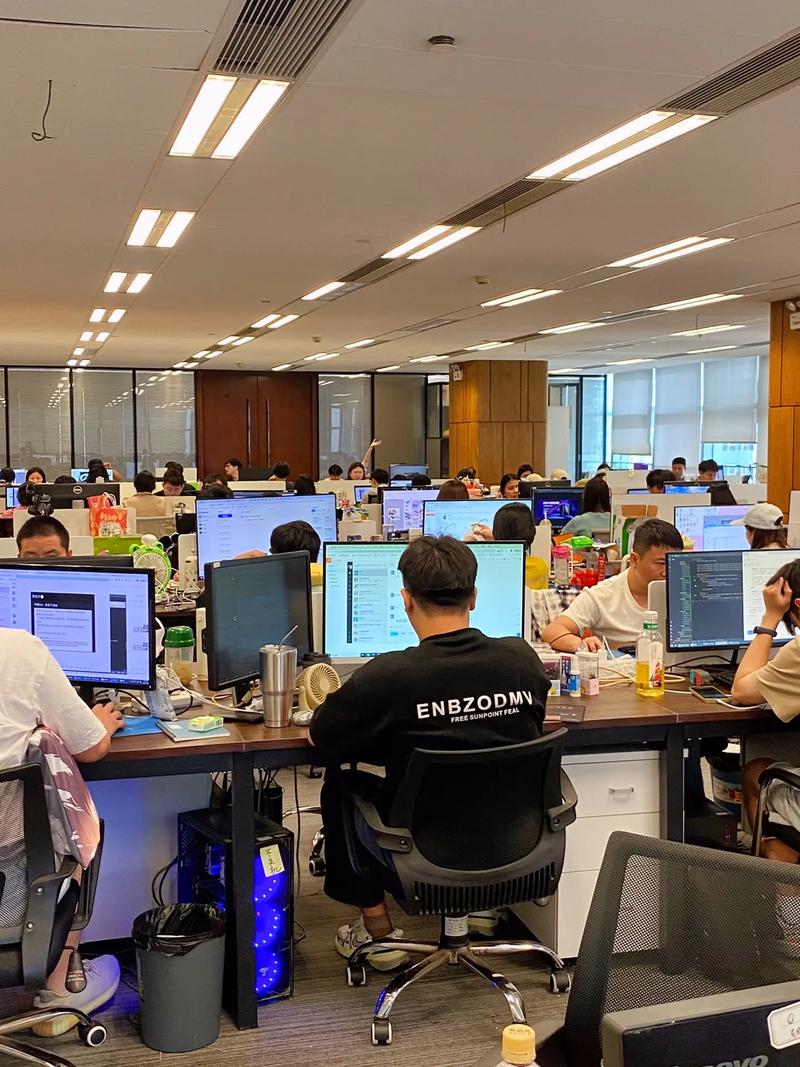 官网运营团队搭建,官网运营团队如何高效搭建?-图2 官网运营团队搭建,官网运营团队如何高效搭建?-图2