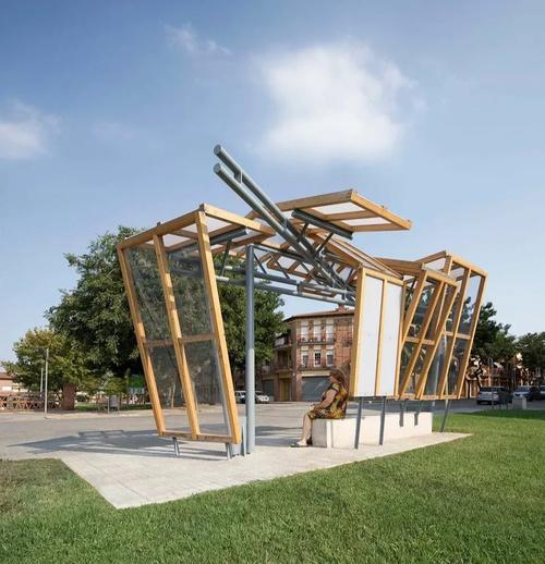 车站设计如何兼顾功能与美学？-图3