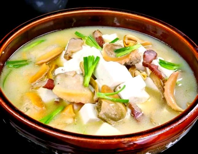 河蚌烧汤前,不腥嫩的关键步骤是什么?-图3 河蚌烧汤前,不腥嫩的关键步骤是什么?-图3