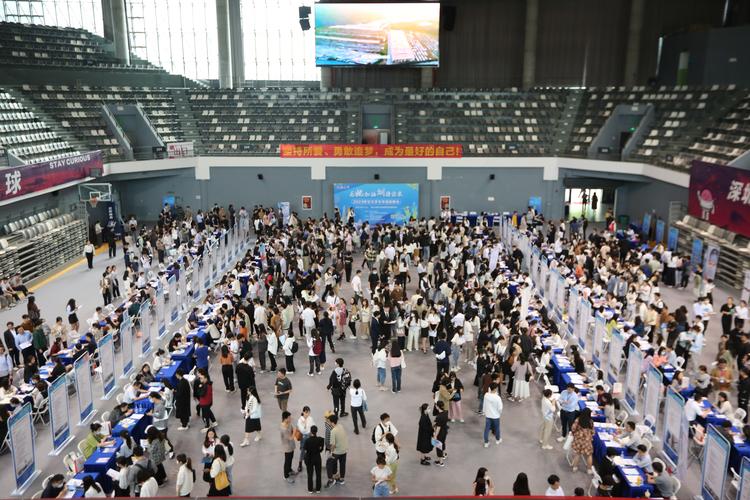 深圳互联网招聘会,岗位与薪资几何?-图1 深圳互联网招聘会,岗位与薪资几何?-图1