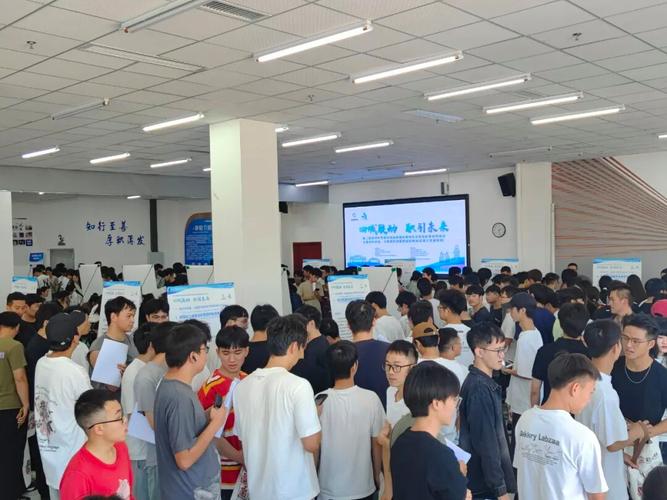 贵阳大数据程序员招聘门槛高吗?-图1 贵阳大数据程序员招聘门槛高吗?-图1