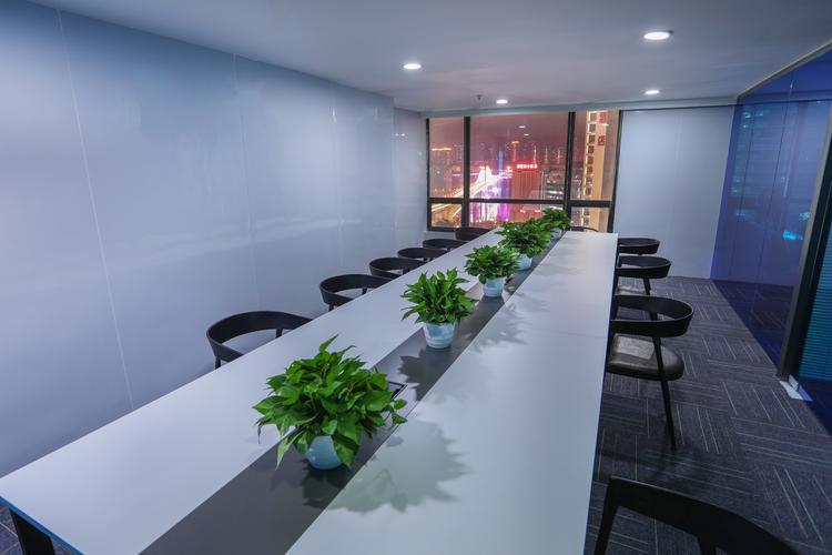 为什么昌平建设网站制作公司能在本地市场中脱颖而出？他们的技术实力与行业经验如何满足不同企业的定制化需求？-图3