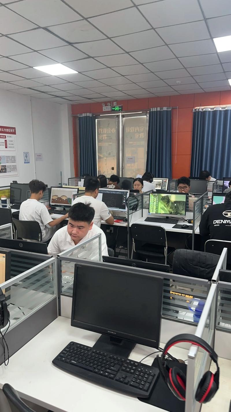 深圳网站建设培训班哪家好？-图2